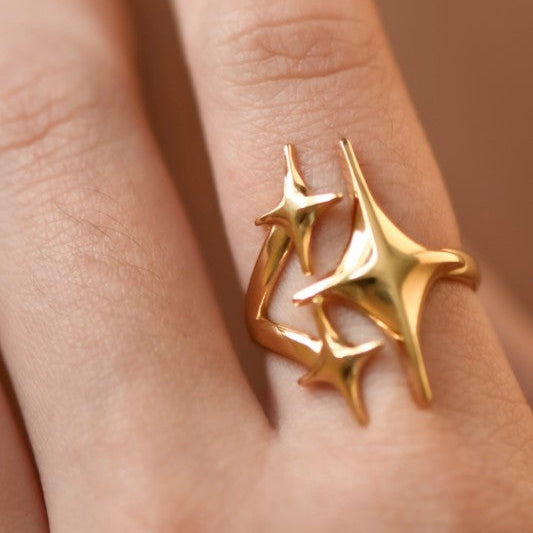 Anillo Estelar Dorado Ajustable