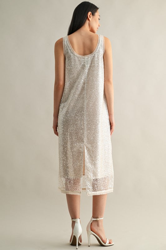 Vestido Midi Brillante de Silueta Recta