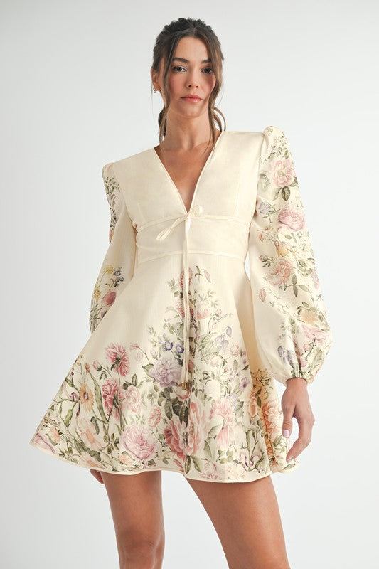 Vestido Mini Floral de Manga Larga